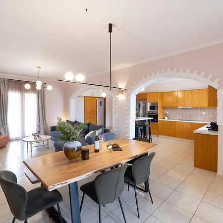 Mneme Apartment *