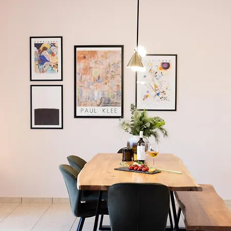 Mneme Apartment *